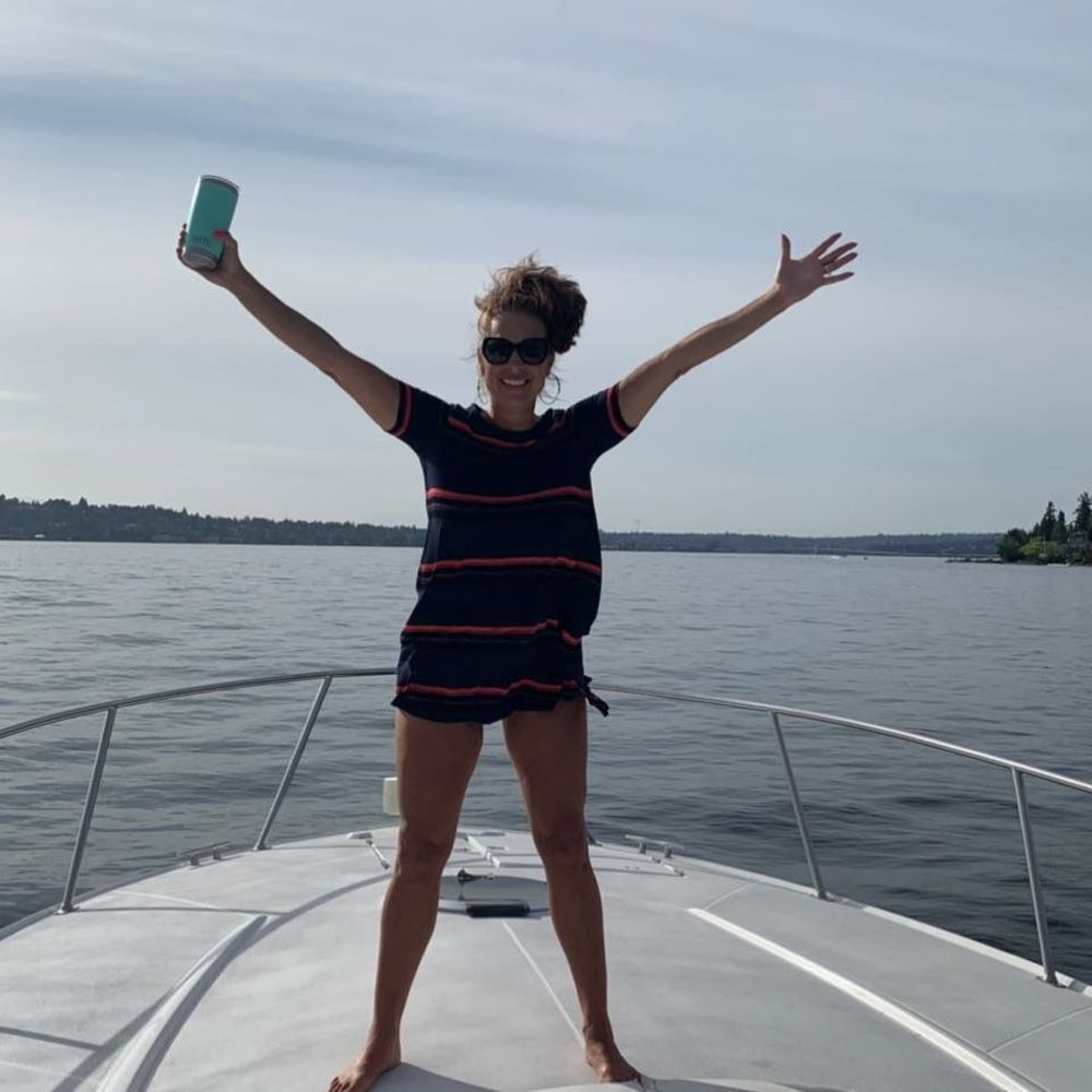 Meet your Posher, Larena